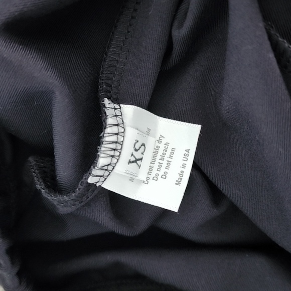 NWOT...Boyed black, very flared, fitted at knee, high rise legging pant! - Picture 6 of 10